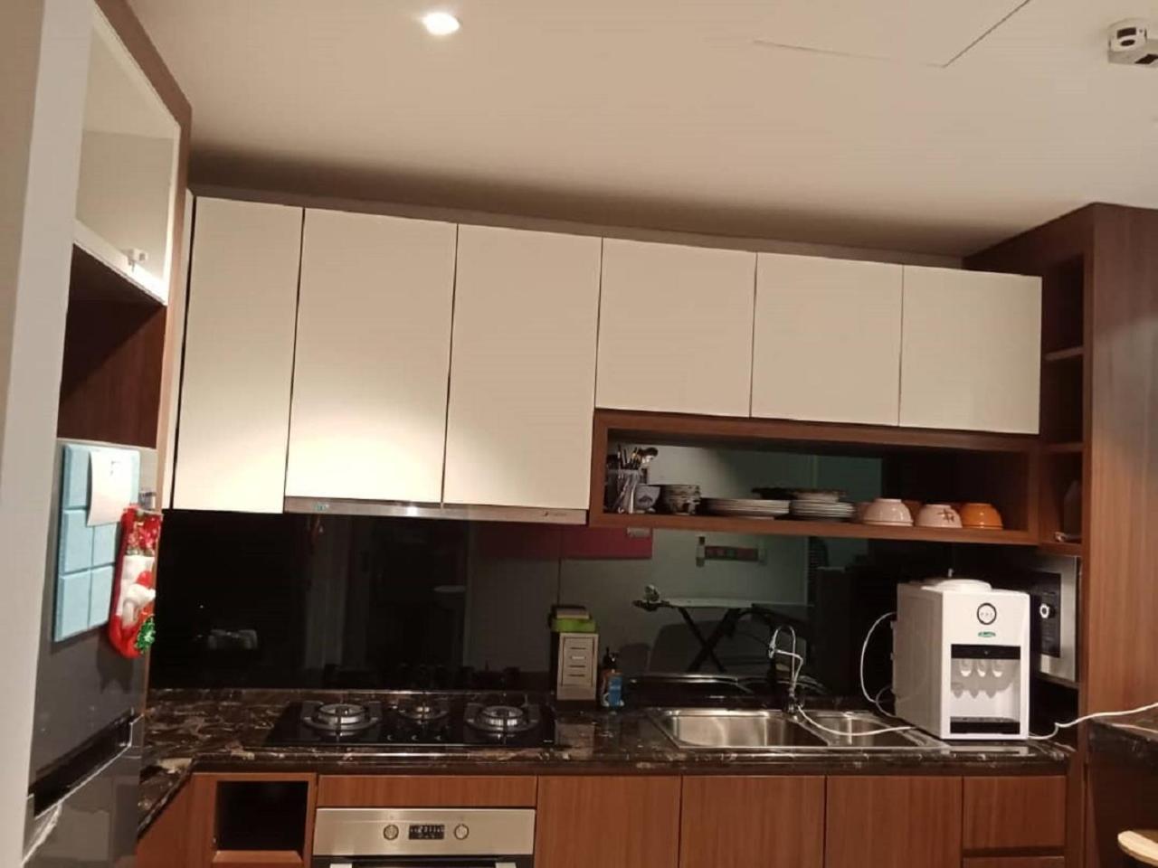 Anggun Apartment *